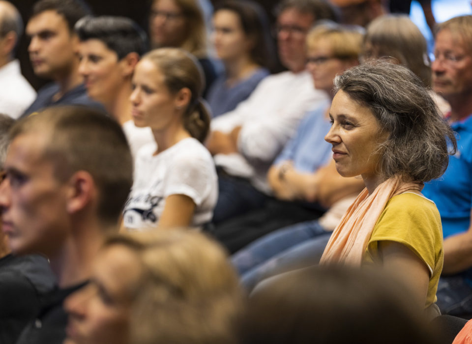 Alexander Abbrederis, Kriemhild Büchel-Kapeller, Katharina Lins, Harald Welzer bei der Energie Lounge 2018. Bildnachweis Darko Todorovic.