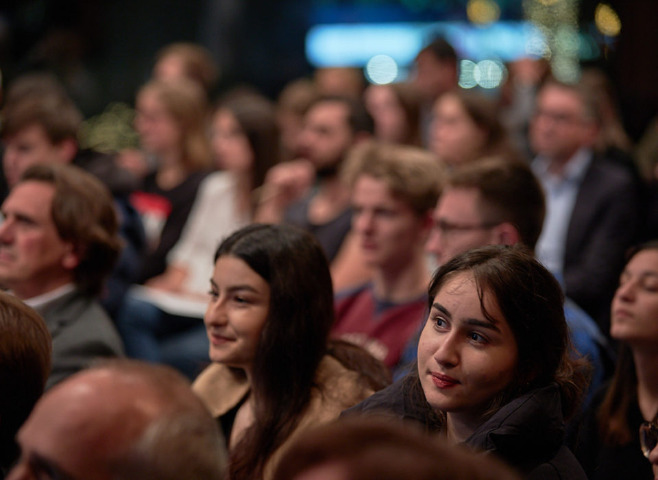 Volles Haus im Vorarlberg Museum auch am dritten Abend der Energie Lounge 2019. Bild Darko Todorovic